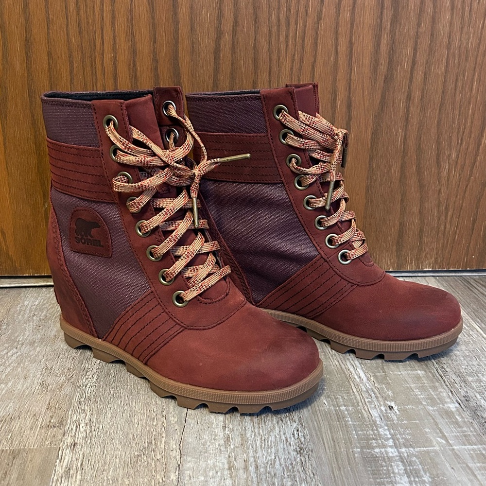 Sorel Women's Lexie Wedge Boots